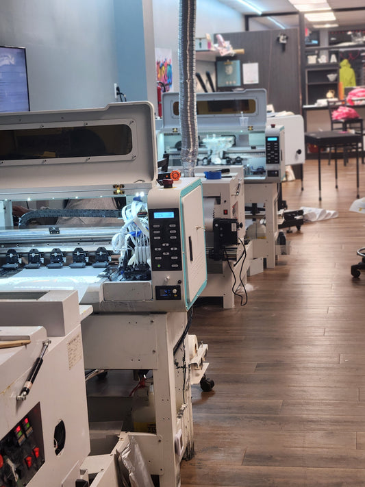 cutey longhorn Uv DECAL (4in)